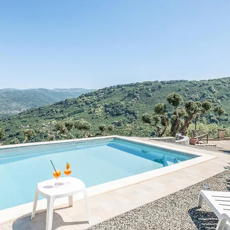 Holiday home 3 Bedroom Beautiful In Librizzi