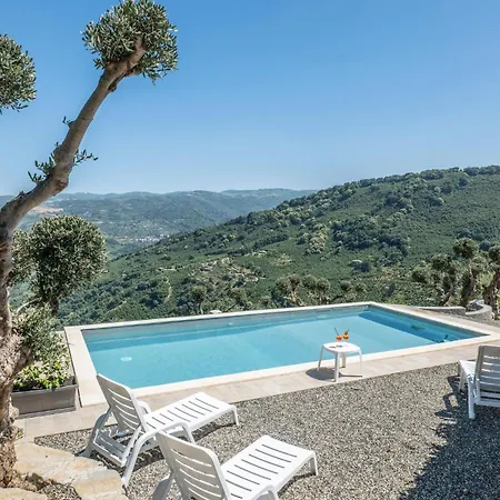 Holiday home 3 Bedroom Beautiful In Librizzi