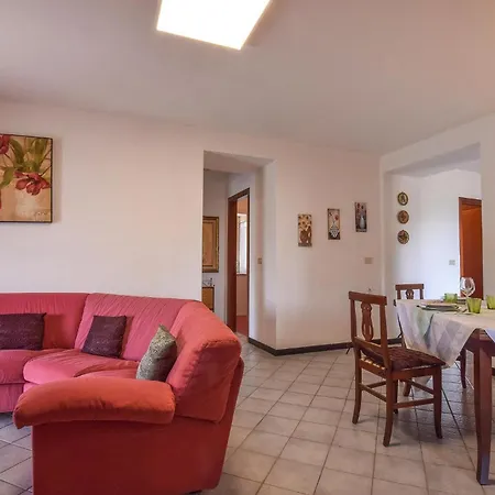 3 Bedroom Beautiful In * Librizzi